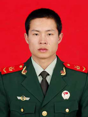 说会写的优秀武警士官