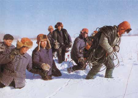 大庆油田发现五十周年专题--新华网黑龙江频道